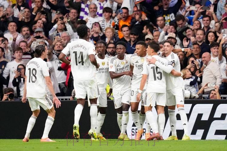 皇马复赛后5连胜 从落后巴萨2分到反超2分领跑 皇马复赛后5连胜 从落后巴萨2分到反超2分领跑